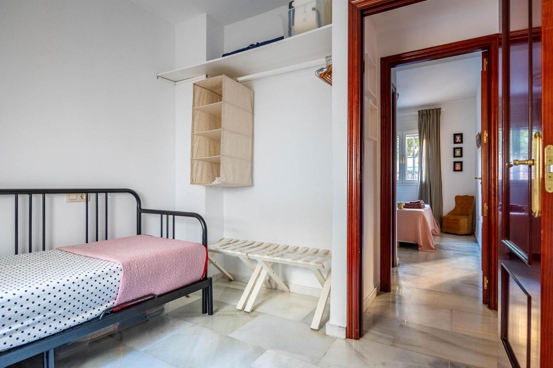 Piso Con Patio Privado Y Parking Nervion Sevilla Exteriör bild